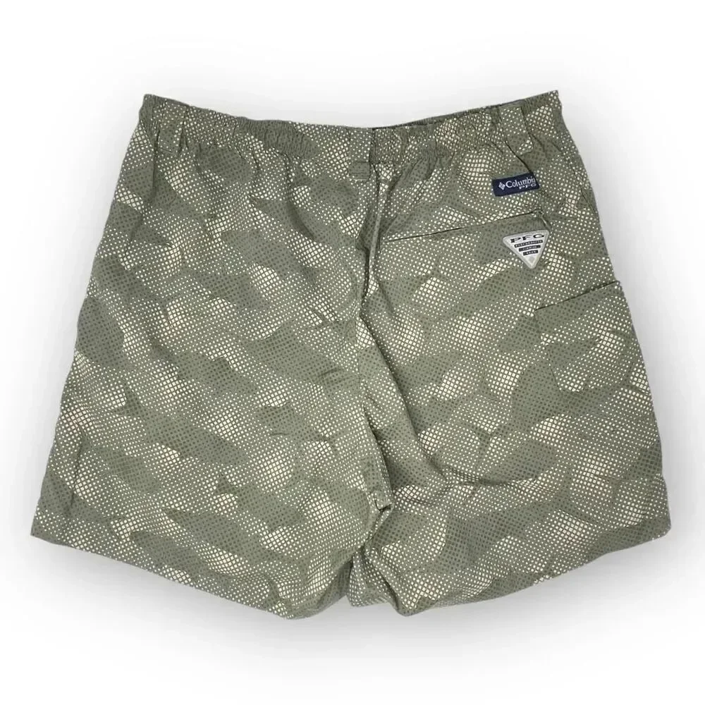 Columbia PFG Swim Trunks Fish Camo 8” Inseam Omni Shade Men Size Small No Liner